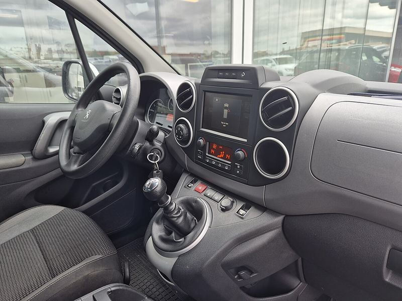 Peugeot Partner Tepee Outdoor 1,6 HDi 120 S&S — photo 12