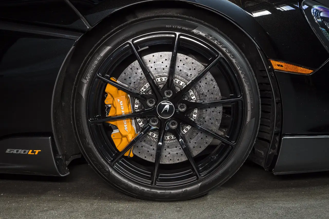 McLaren 600LT fotografie McLaren 600LT
