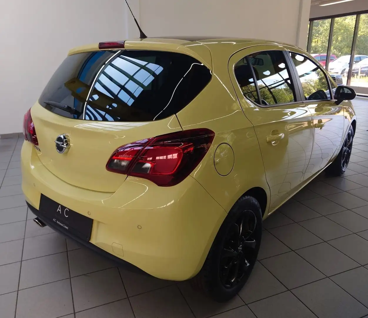 Opel Corsa E Color Edition,1.Hand - 2