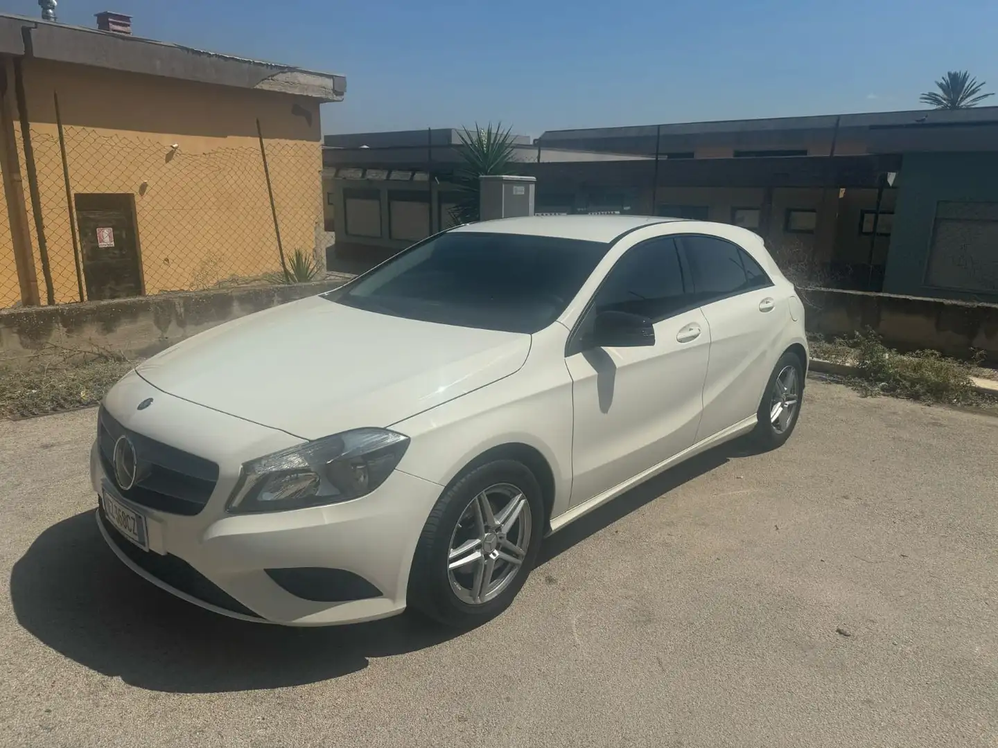Mercedes-Benz 180 - 1