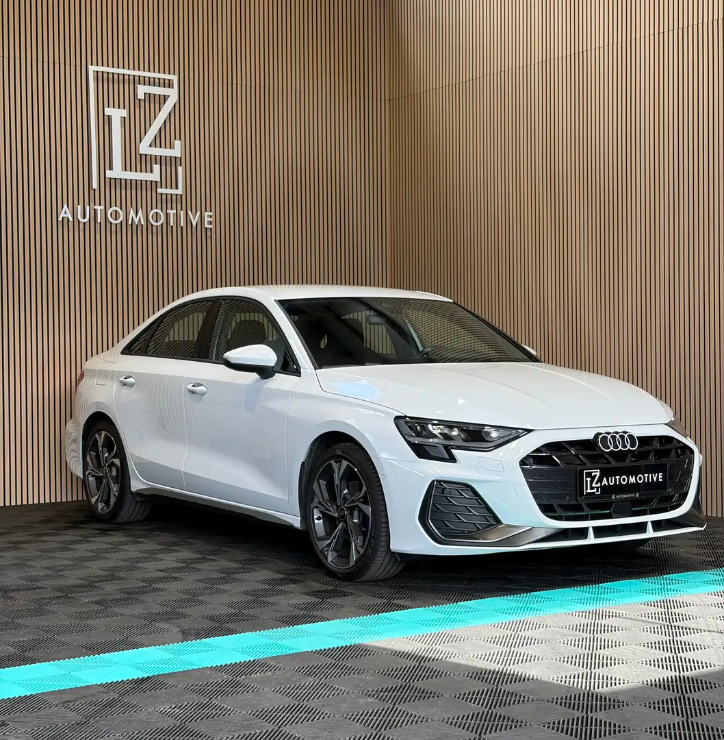 Audi A3 35 TFSI S-line S-Tronic Limousine FACELIFT Weiß - 2