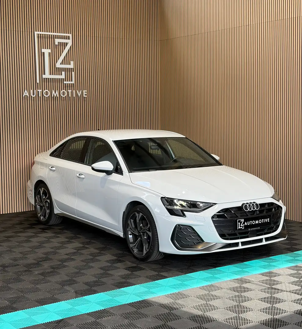 Audi A3 35 TFSI S-line S-Tronic Limousine FACELIFT Weiß - 1