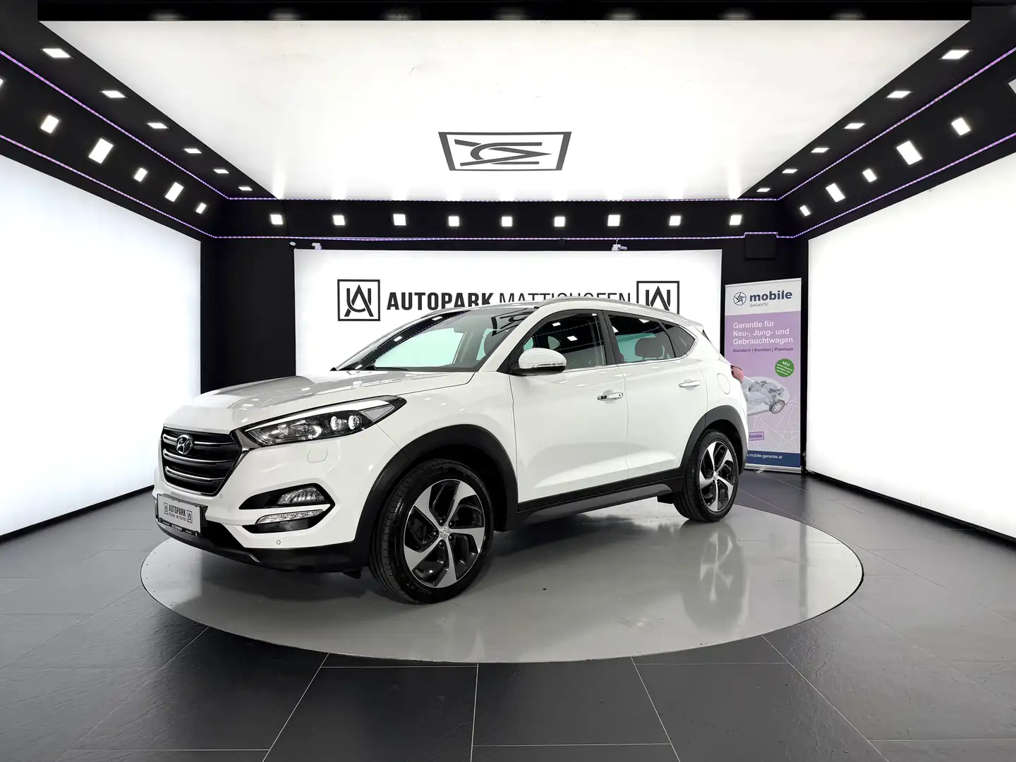 Hyundai TUCSON 2.0 CRDi Style *1.BESITZ*KAMERA*AHK* Weiß - 2