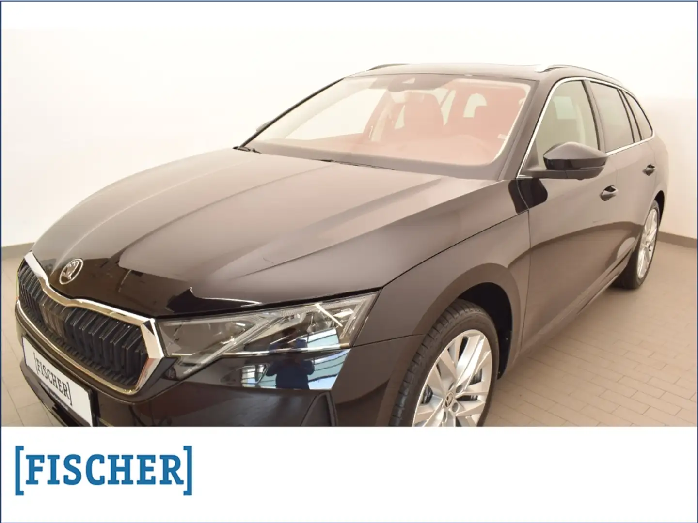 Skoda Octavia Combi 2.0TDI DSG Selection Matrix Navi AHK Panoram Schwarz - 1