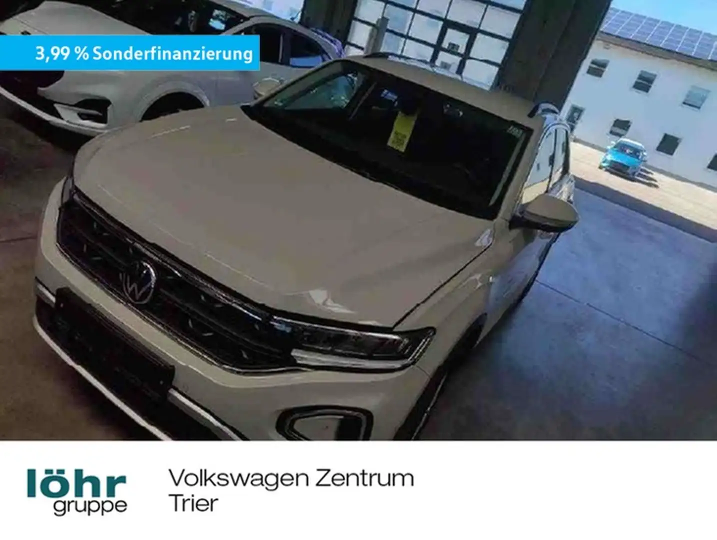 Volkswagen T-Roc 1.5 TSI DSG Life Navi, AHK, ZGV Grau - 1
