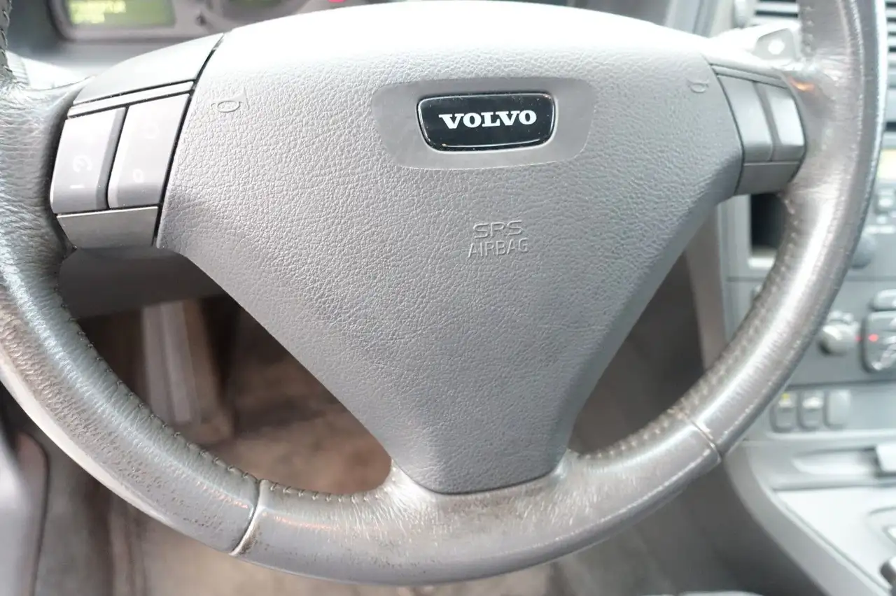 Volvo S60 Lim. 2.4*AUTOMATIK*KLIMA*SHZ*TEMPOMAT*TÜV+SE, foto 8