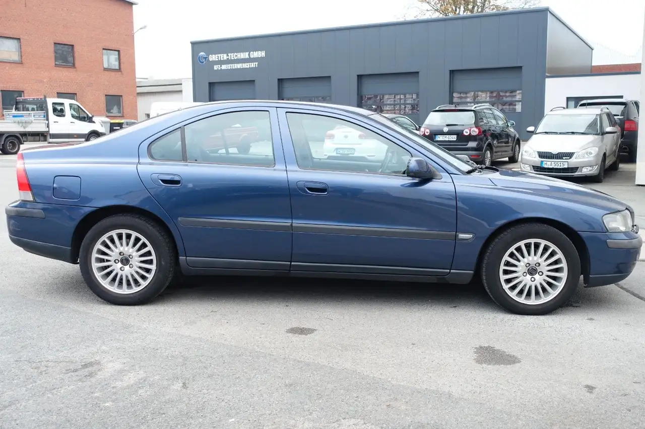 Volvo S60 Lim. 2.4*AUTOMATIK*KLIMA*SHZ*TEMPOMAT*TÜV+SE, foto 3