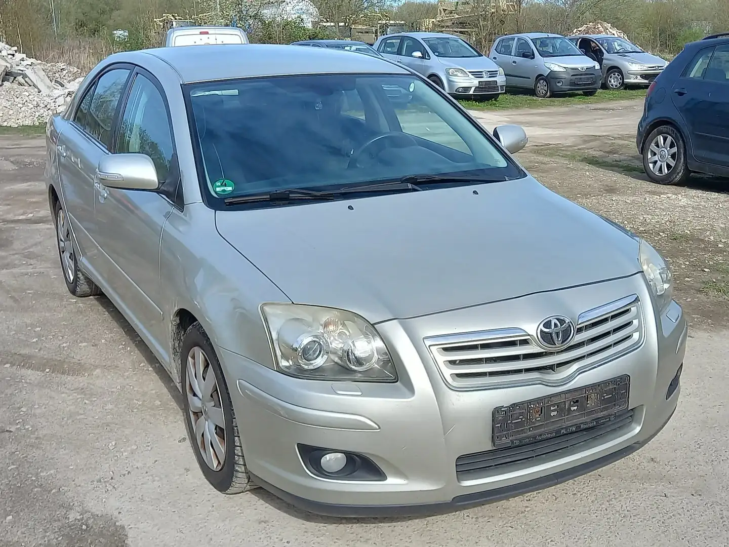 Toyota Avensis SOL 1.8l T25 Silber - 2