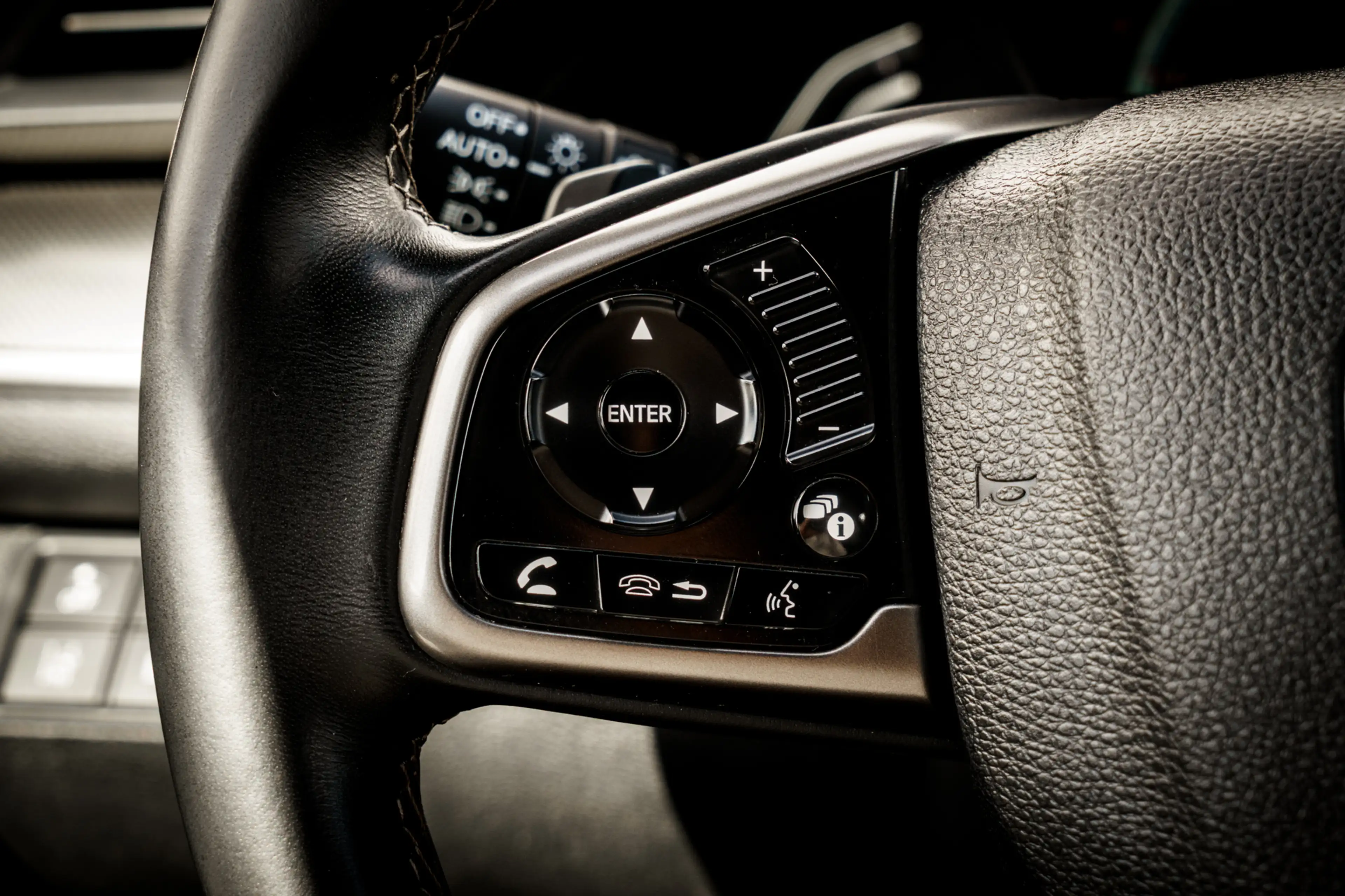 Honda Civic 1.0 i-VTEC Executive | Leder | Panoramadak | Trekh — photo 37