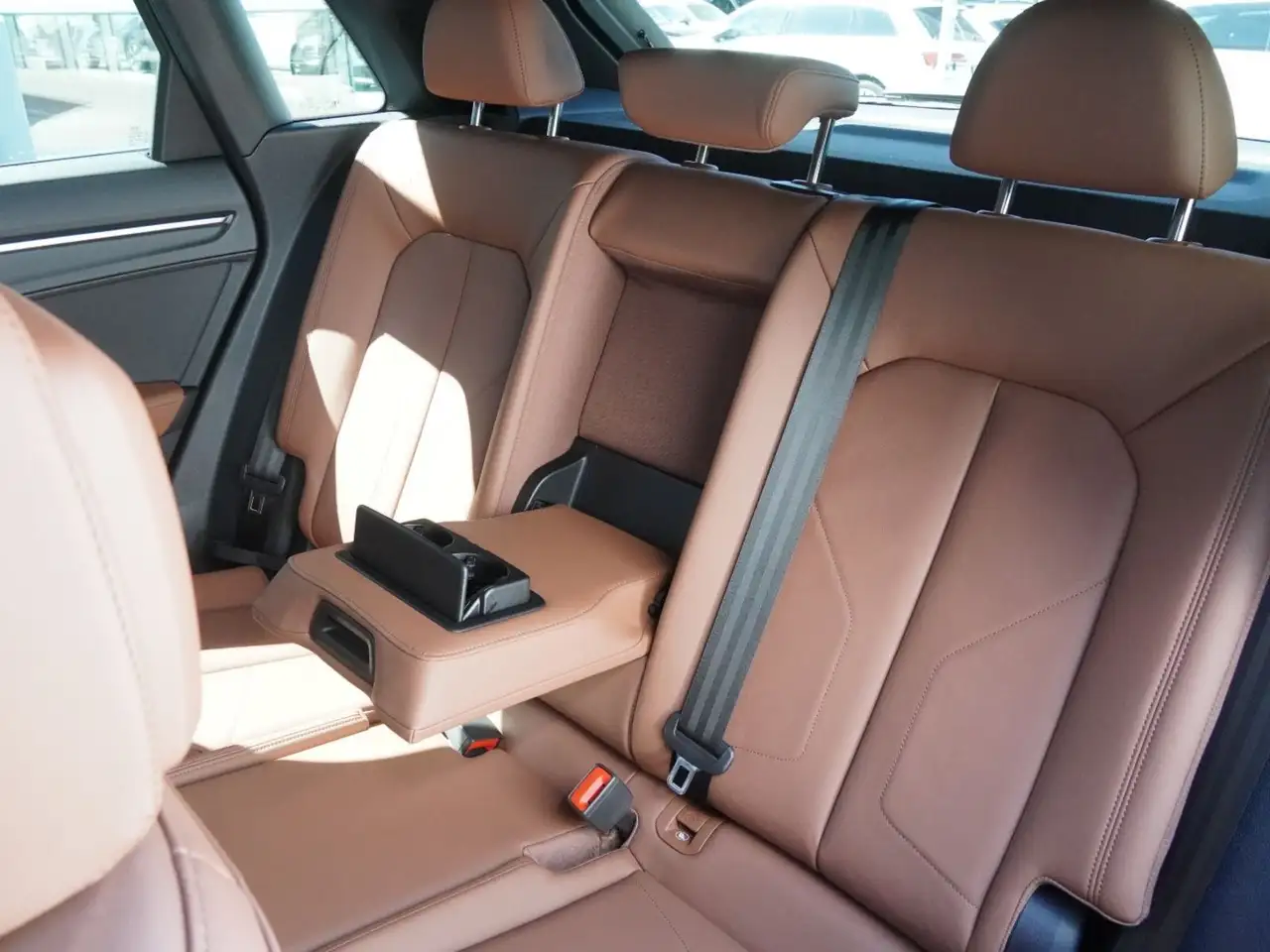 Audi Q3 снимка Audi Q3