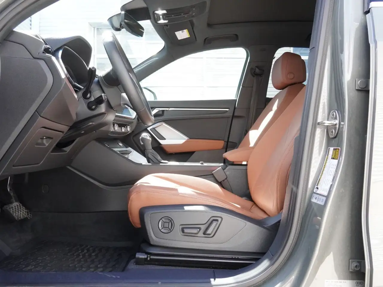 Audi Q3 снимка Audi Q3
