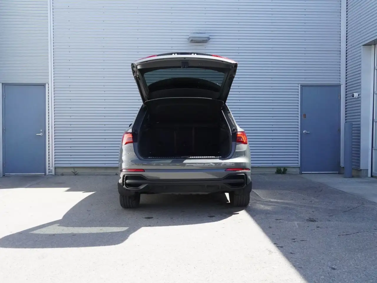 Audi Q3 снимка Audi Q3