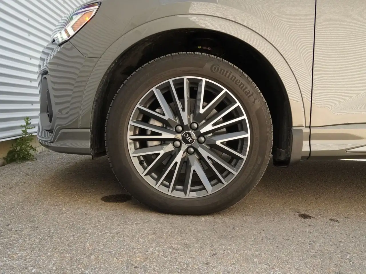 Audi Q3 снимка Audi Q3