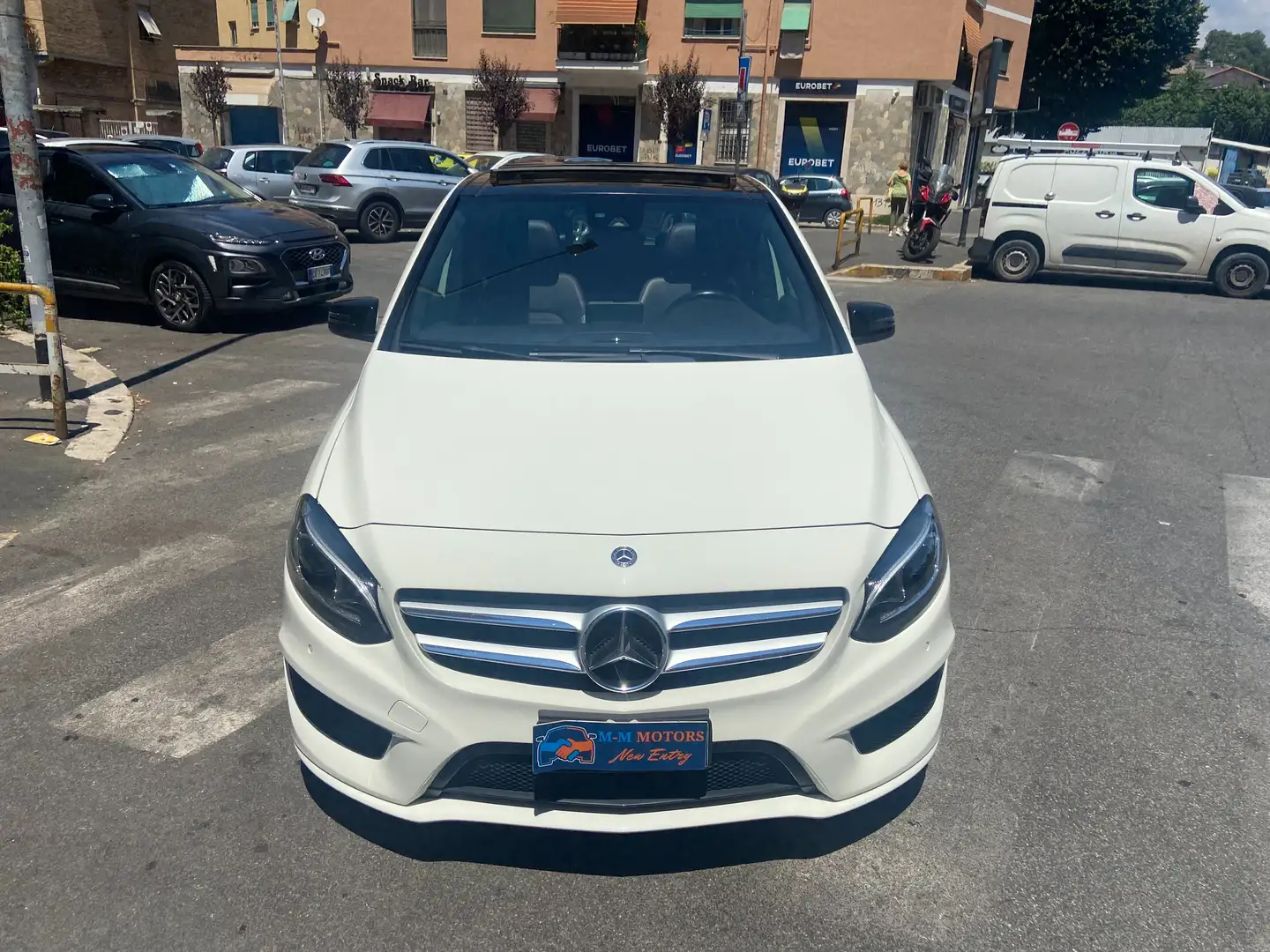 Mercedes-Benz B 180 Classe B - AMG d Premium Next TETTO Blanc - 2