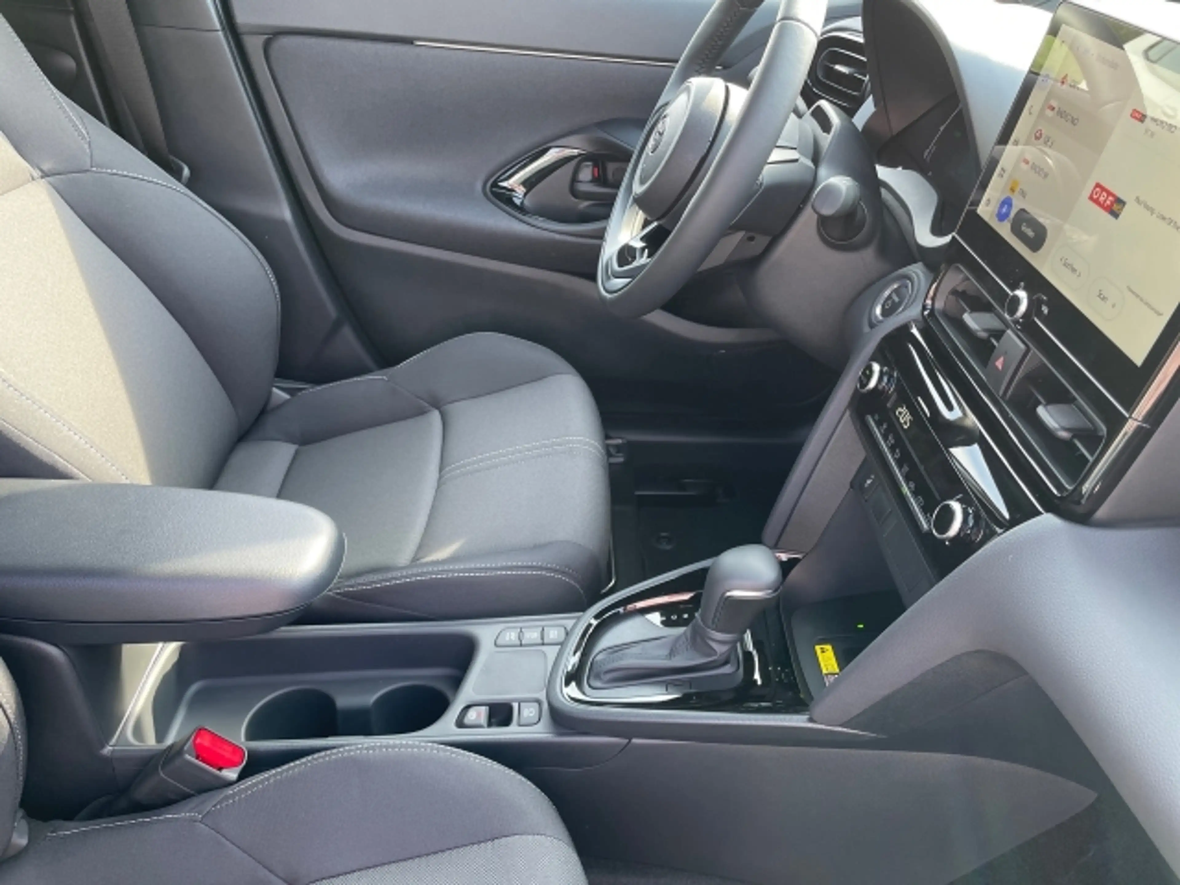 Toyota Yaris Cross Yaris Cross 5-türig Teamplayer 1,5 VVT-i Hybrid CV — photo 15