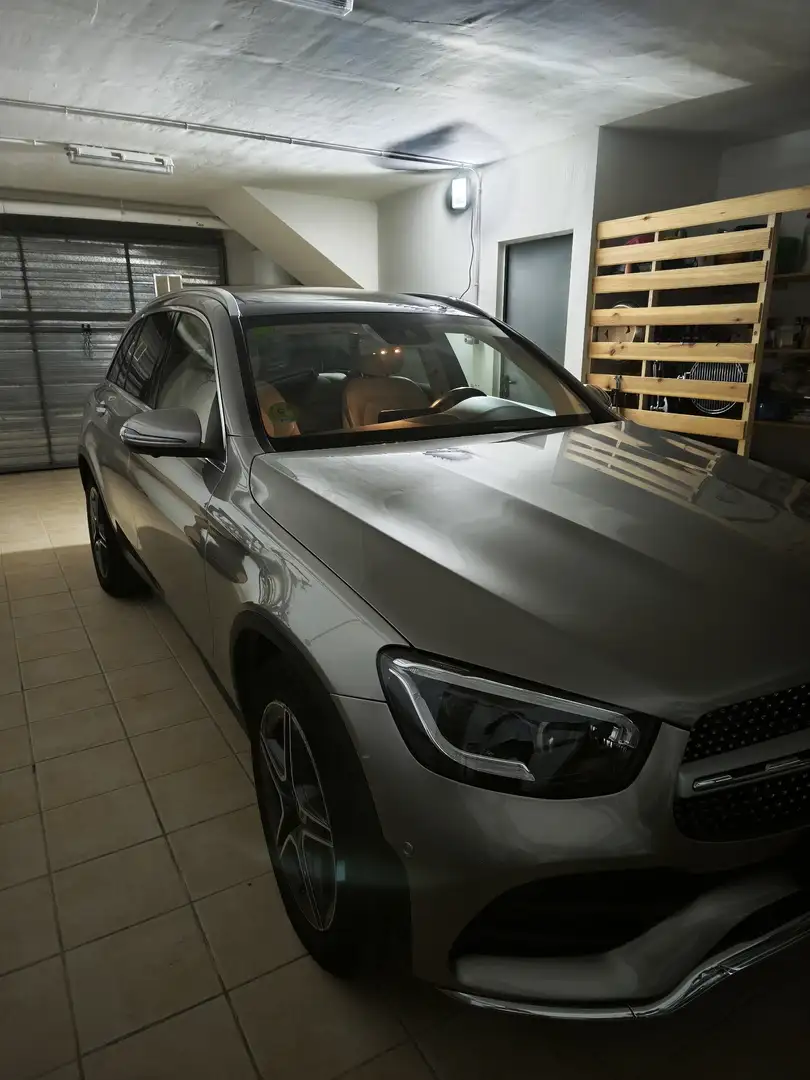 Mercedes-Benz GLC 220 d 4Matic 9G-TRONIC AMG Line - 2