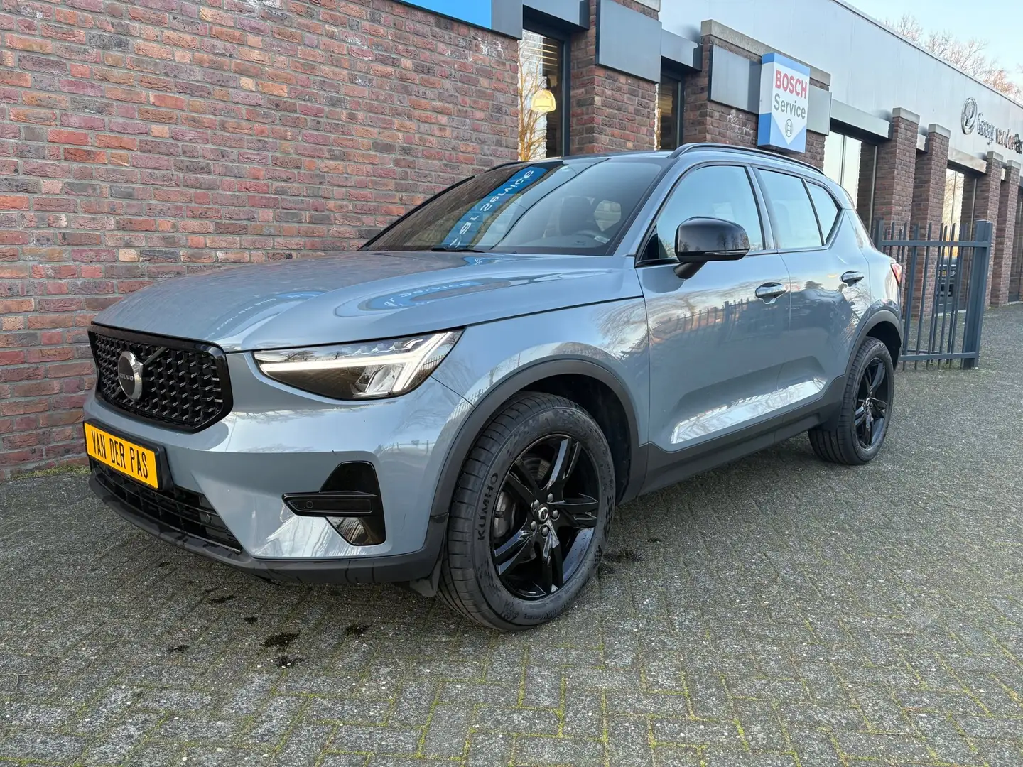 volvo xc40