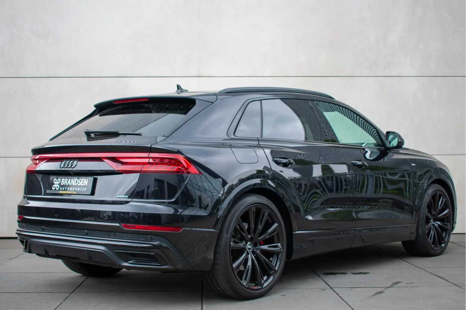 Audi Q8 60 TFSI e quattro Pro Line S Competition -B&O-RS S Noir - 2