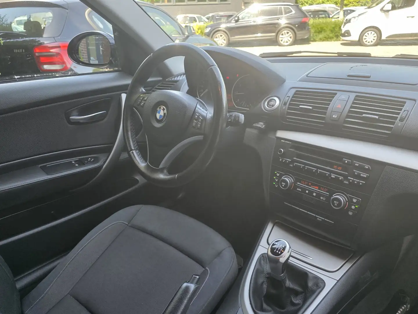 BMW 116 1-serie 116i Business Line|Airco|Cruise|Lm velgen| Zwart - 2