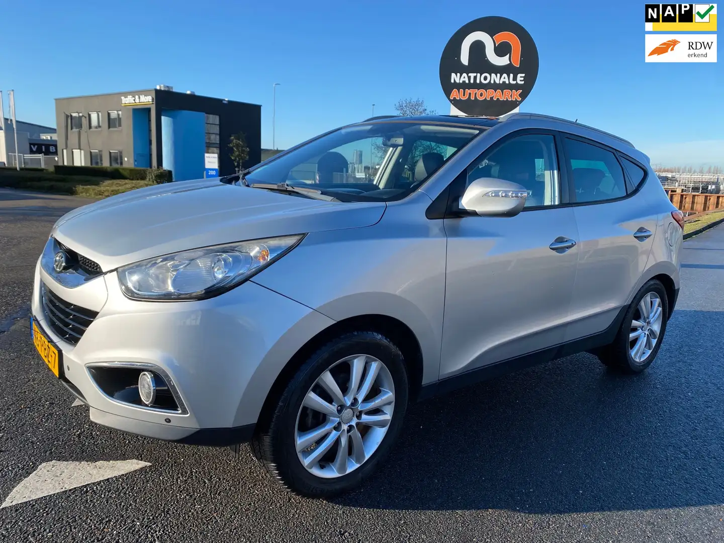 Hyundai iX35 2011 * 2.0i i-Catcher * NIEUWE APK! * PANORAMADAK Gris - 1