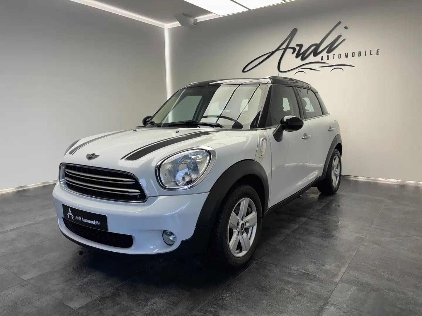 MINI Cooper D Countryman 2.0  *CAPTEUR AR*AIRCO*1ER PROPRIETAIRE*GARANTIE* Blanc - 1