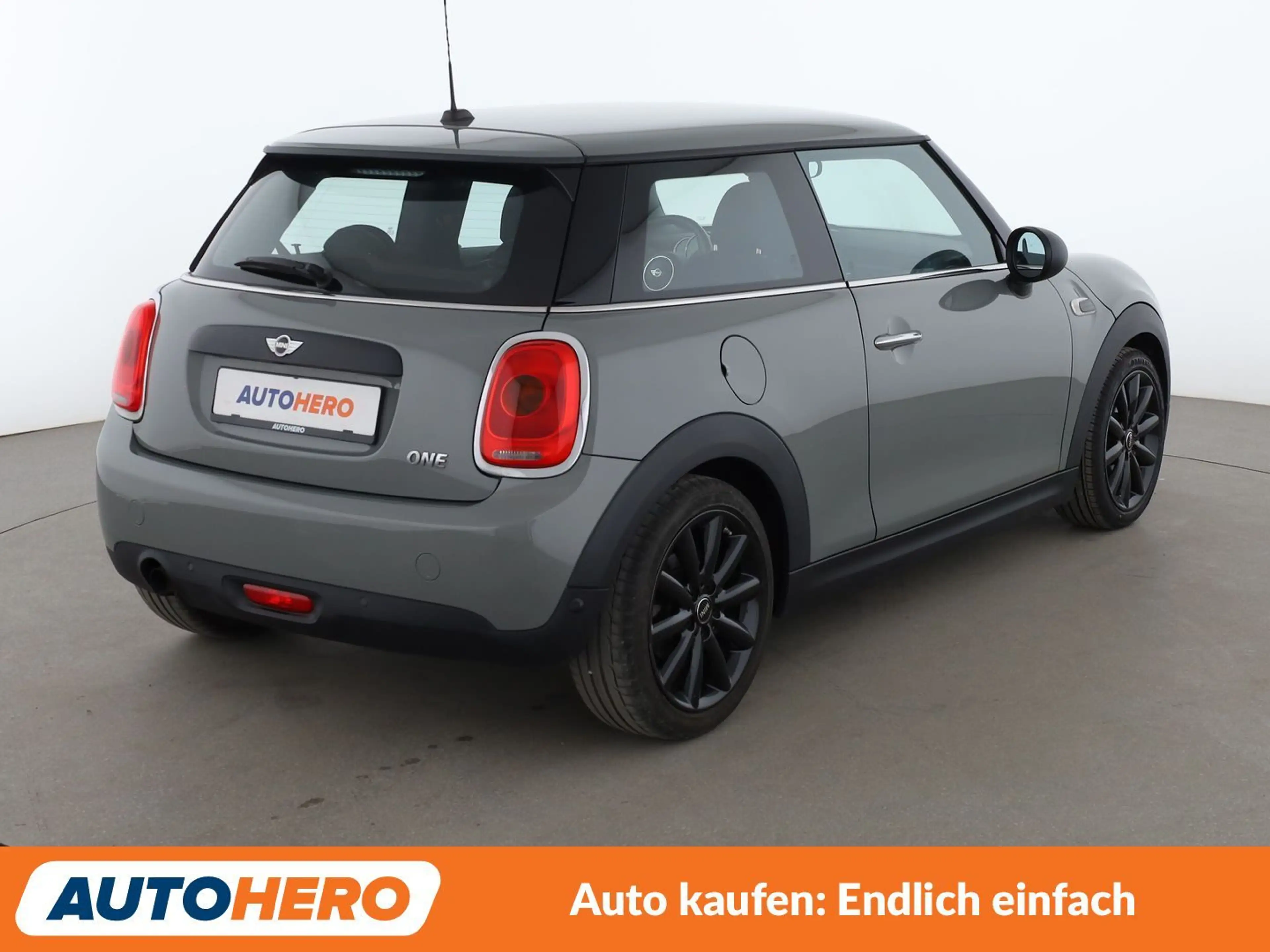 MINI One One Blackyard *PDC*SHZ*KLIMA*GARANTIE* — photo 6