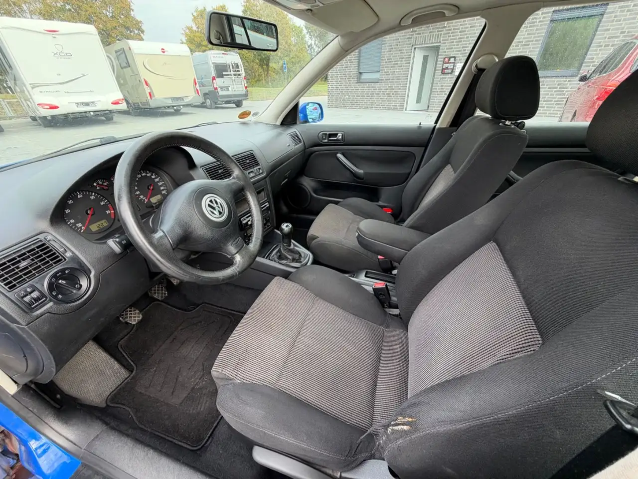 Volkswagen Golf 1.6 *Tüv bis 11/2027*, foto 5