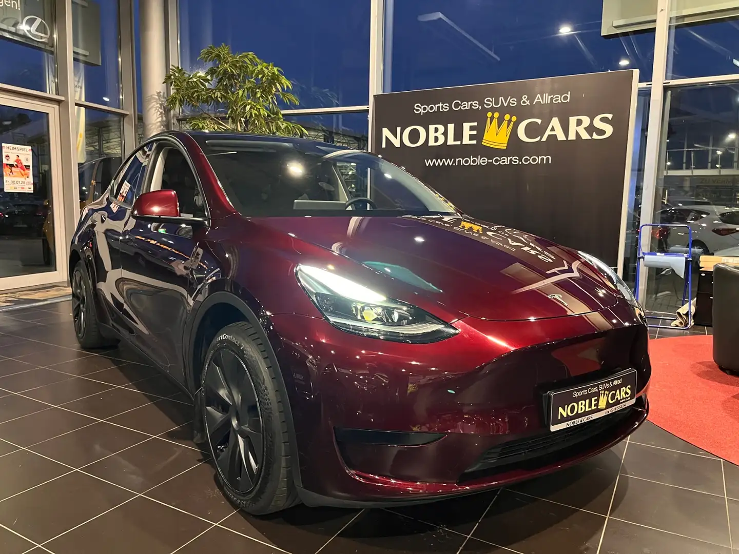 Tesla Model Y SR RWD AUTOPILOT PANO 360° WP 19" Rot - 1