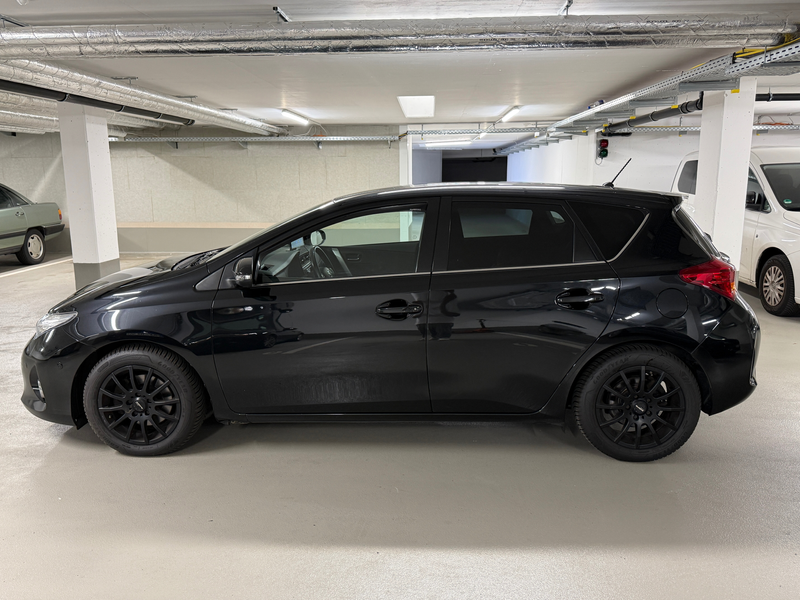 Toyota Auris 2.0 D-4D Edition*Kamera*LMF* — photo 7