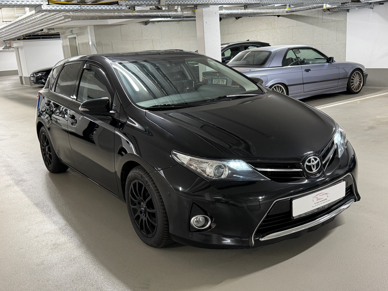 Toyota Auris 2.0 D-4D Edition*Kamera*LMF* — photo 3