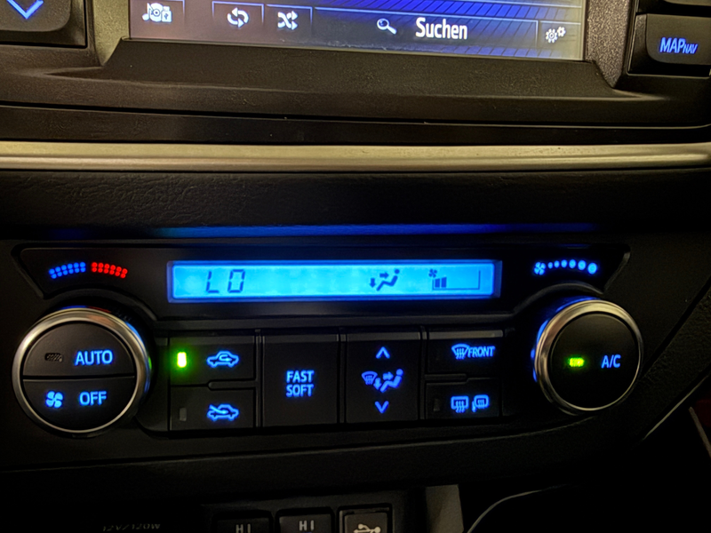 Toyota Auris 2.0 D-4D Edition*Kamera*LMF* — photo 20