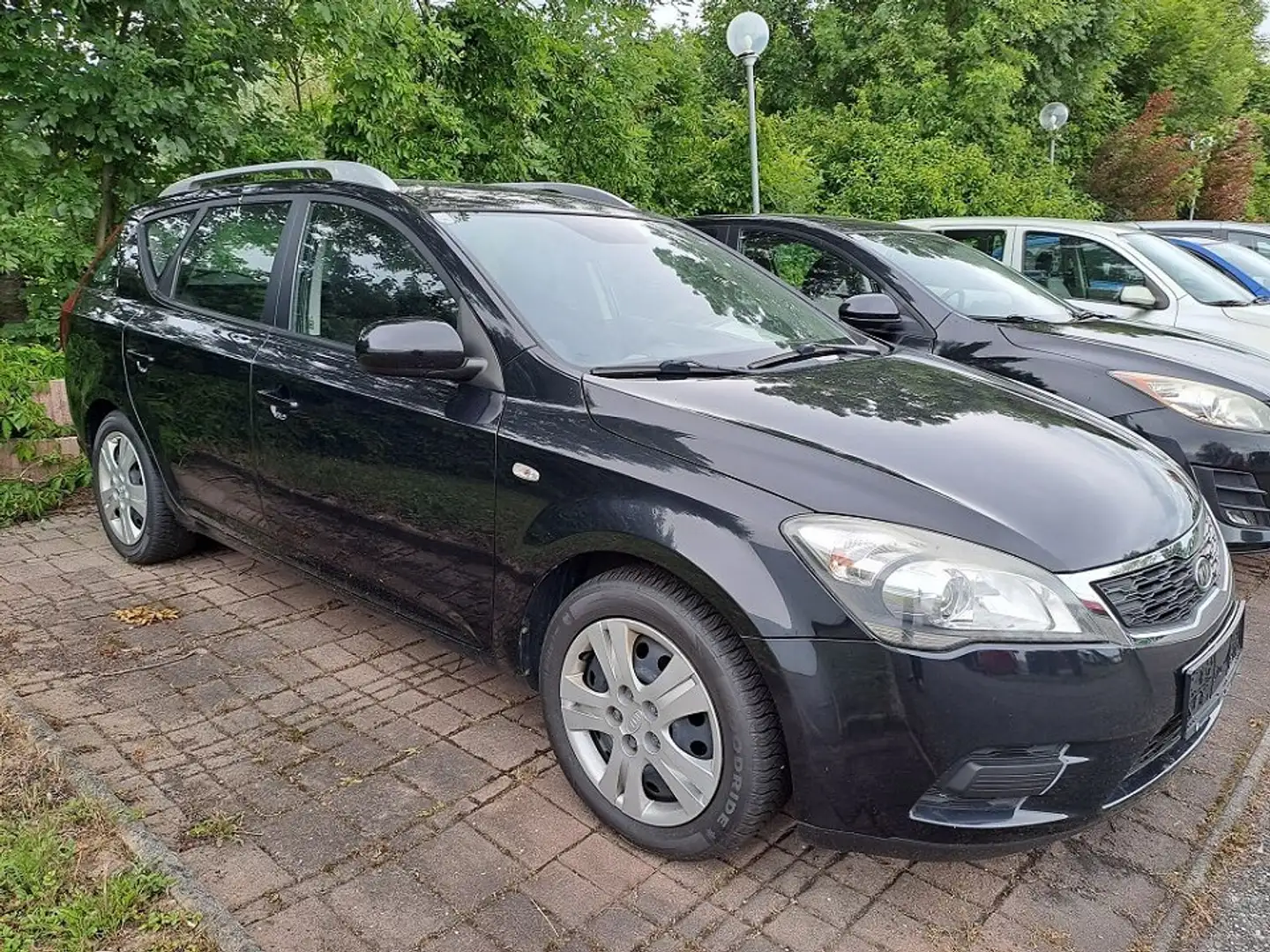 Kia Ceed / cee'd cee'd 1,6 CRDi Cool DPF ISG Schwarz - 2