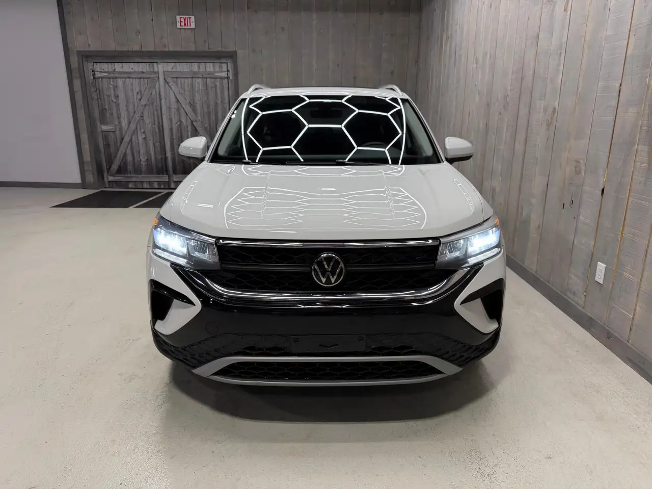 Volkswagen Taos снимка Volkswagen Taos