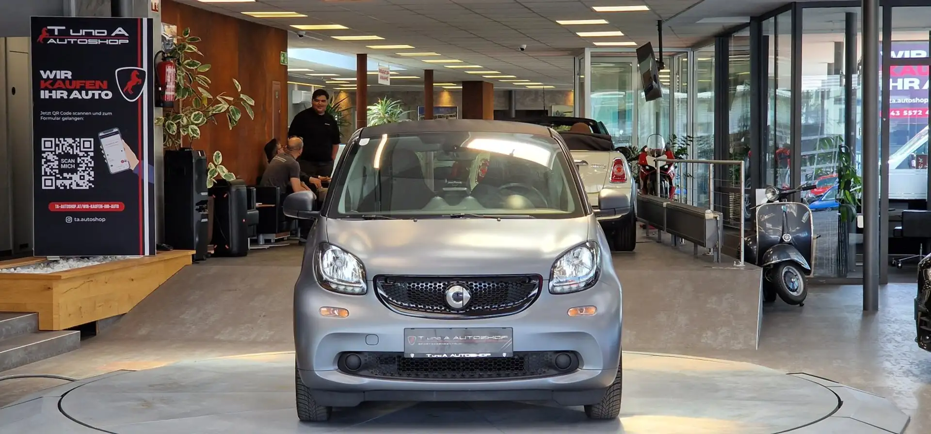 smart forTwo Coupe Aut. *Sitzheizung*15Zoll*Tempomat* Grau - 2