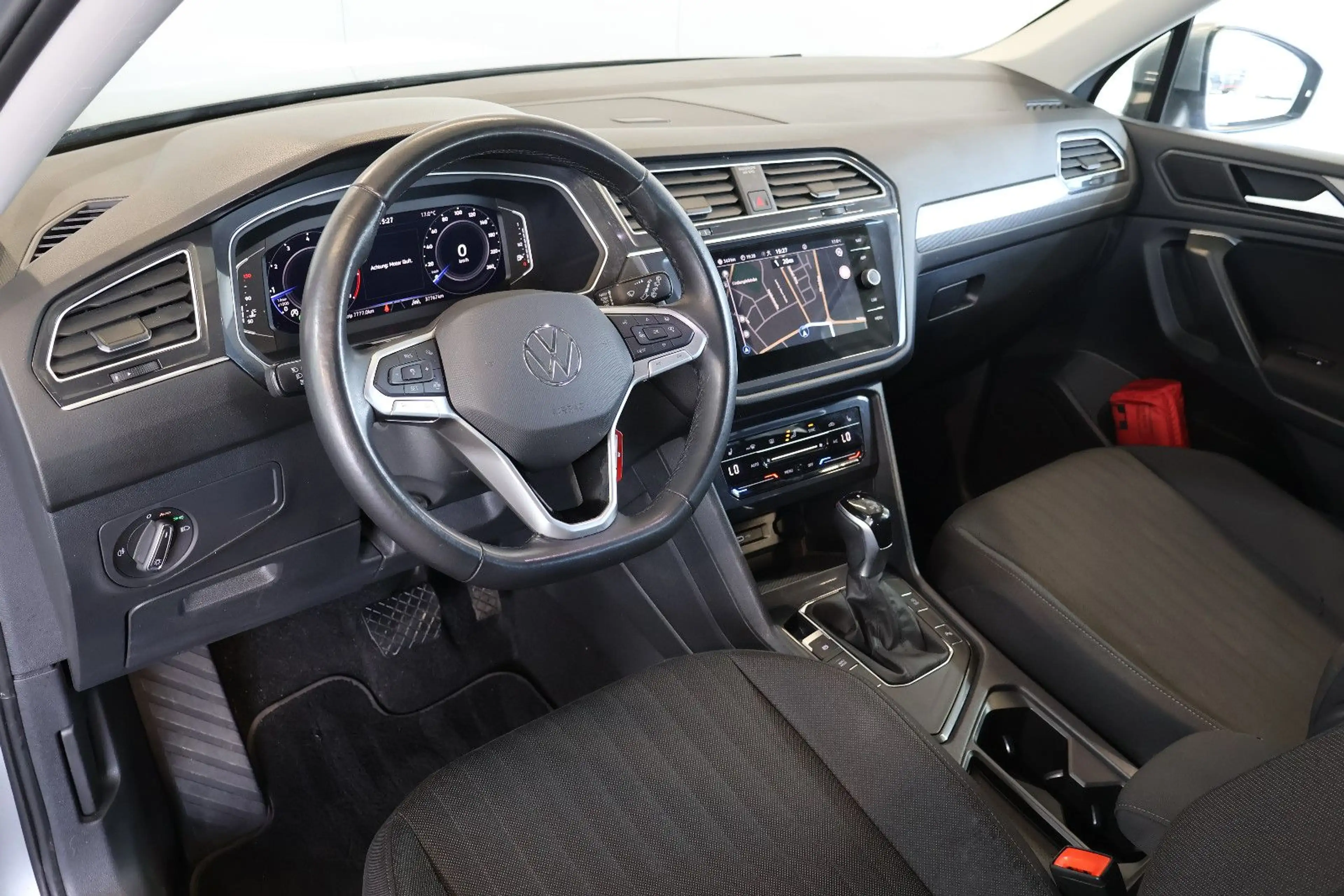 Volkswagen Tiguan Allspace 1.5 TSI Life AID+ACC+AHK+7 SITZE — photo 10