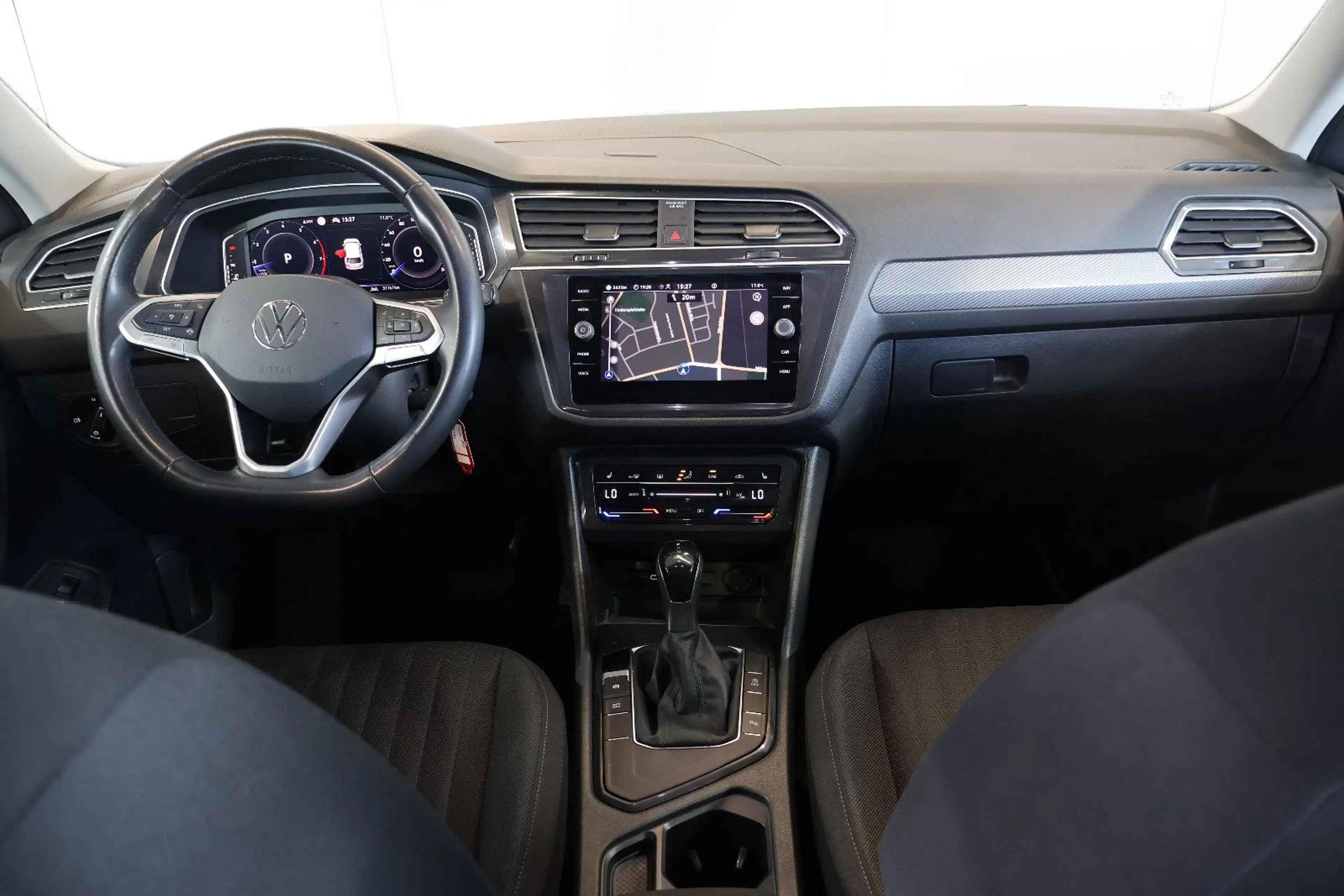 Volkswagen Tiguan Allspace 1.5 TSI Life AID+ACC+AHK+7 SITZE — photo 7