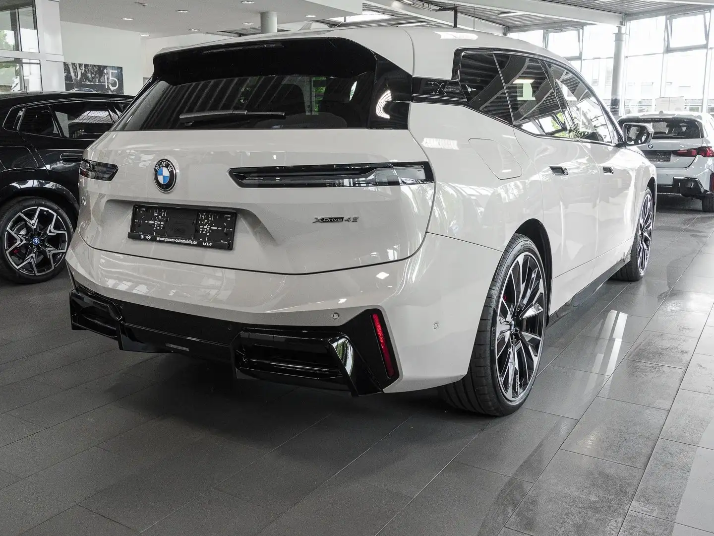 BMW iX xDrive45 MSport HuD H/K DA Prof PA Prof PDC Gris - 2