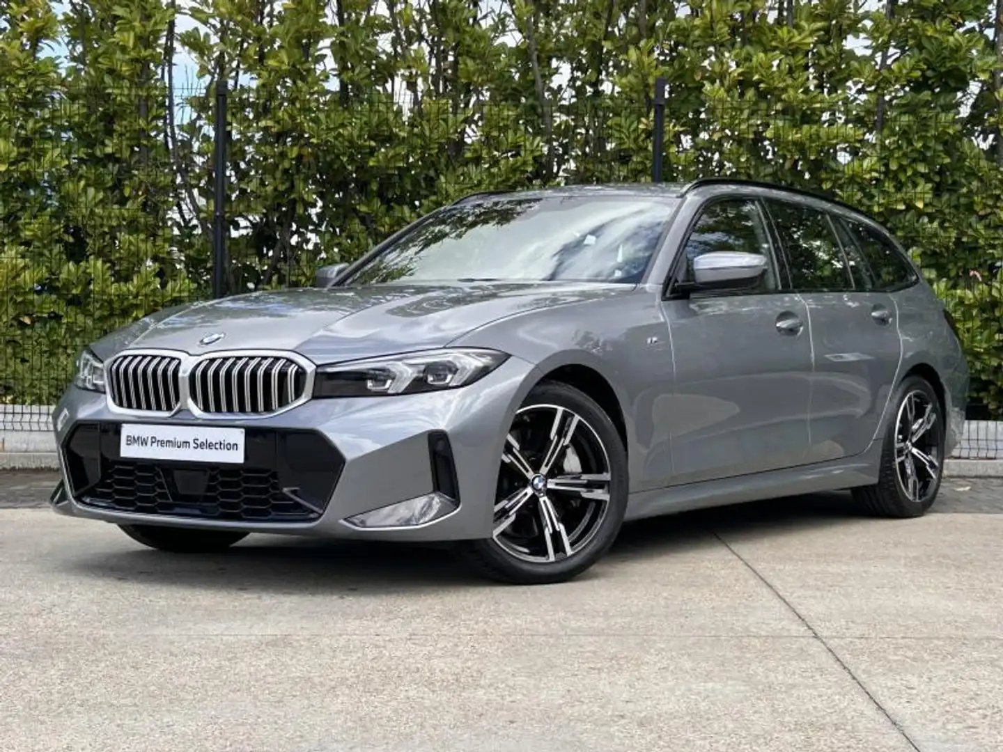 BMW 330 Touring - LCI 2 Gris - 1