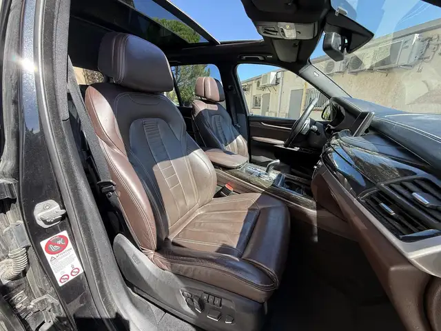 BMW X5 view 12
