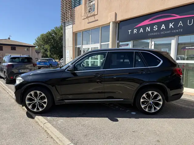 BMW X5 view 8
