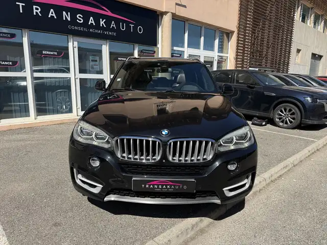 BMW X5 view 2