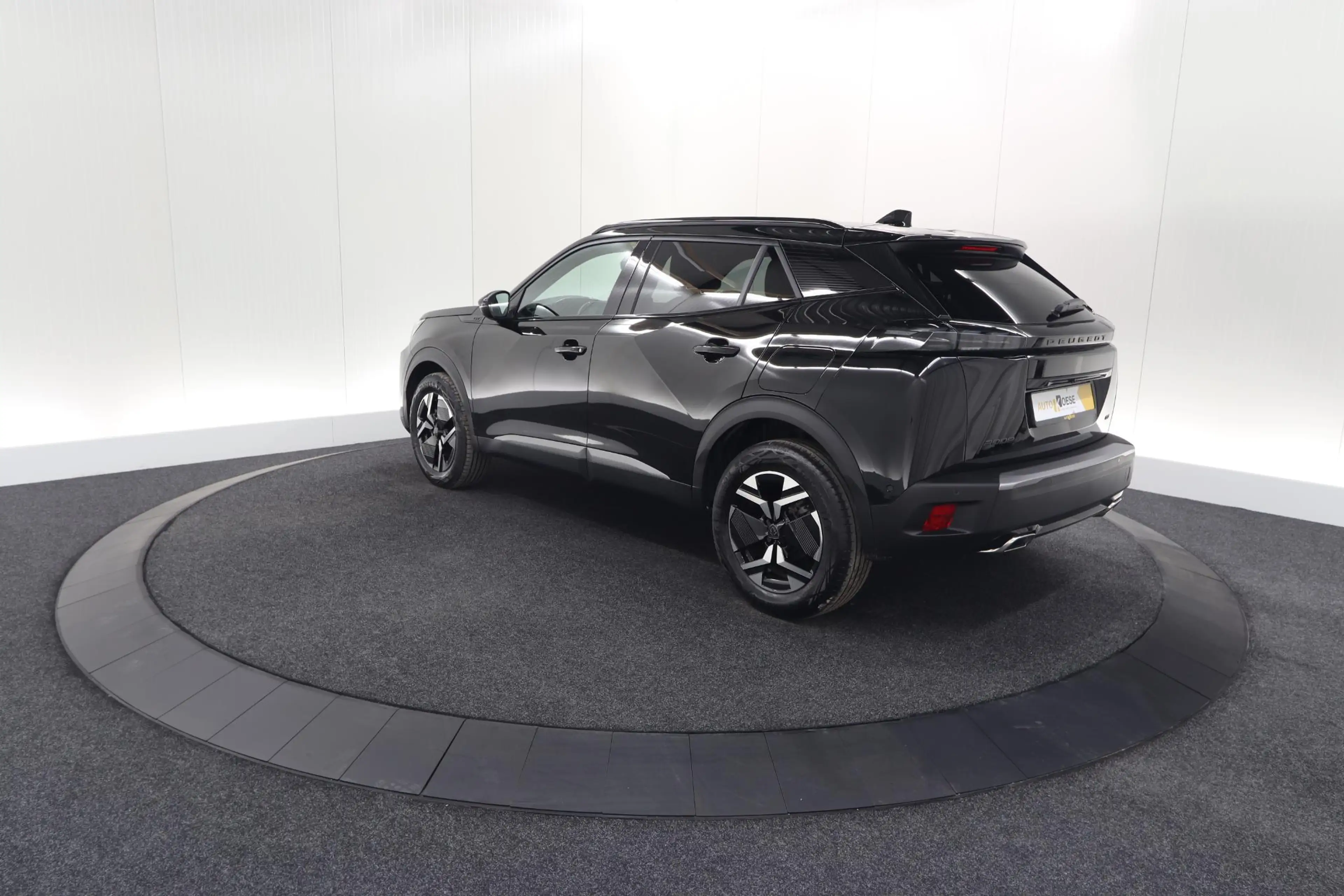 Peugeot 2008 PureTech 130 EAT8 GT | 360 Camera | Adaptieve Crui — photo 12