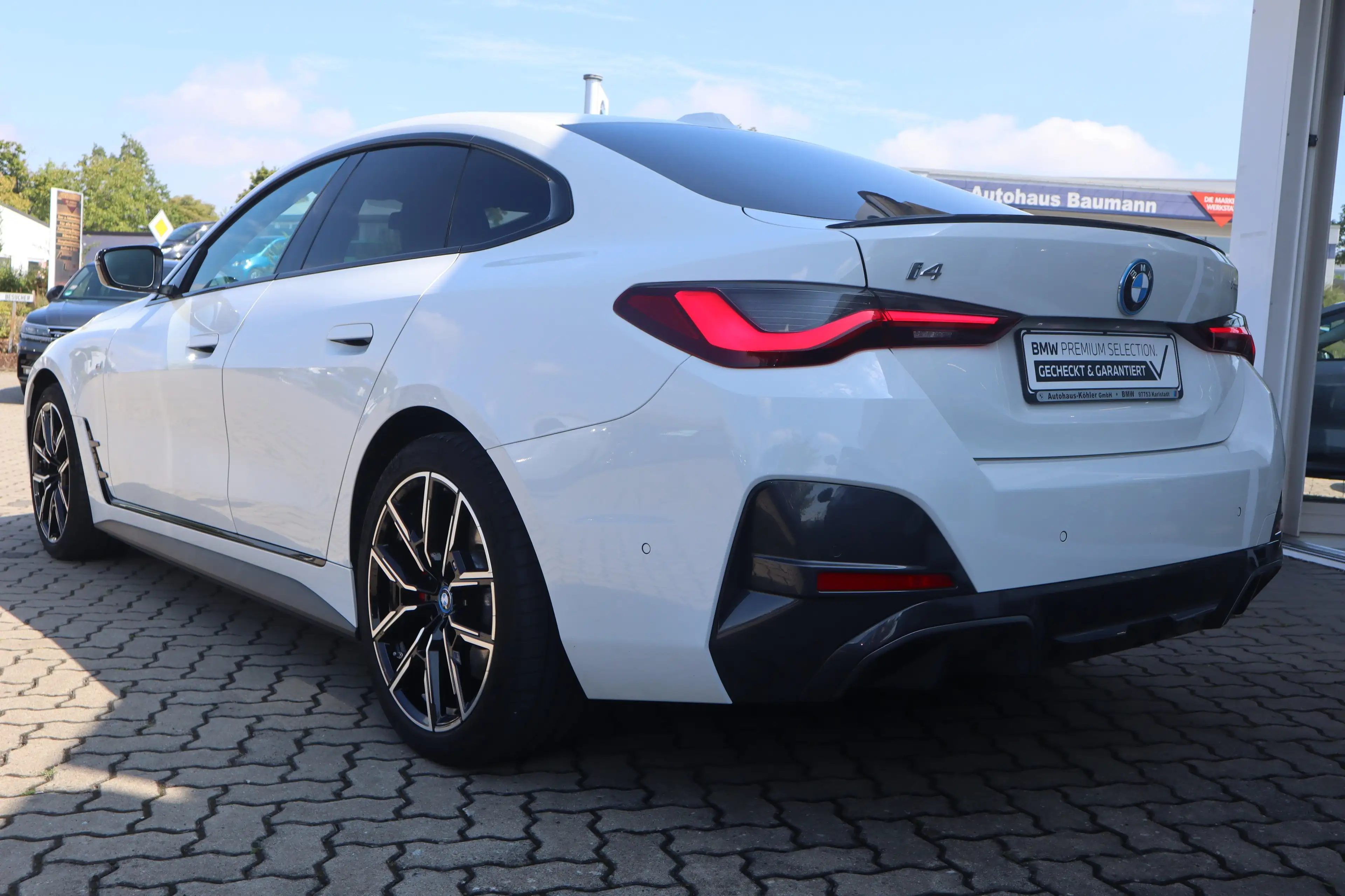 BMW i4 eDrive35 Gran Coupé — photo 3