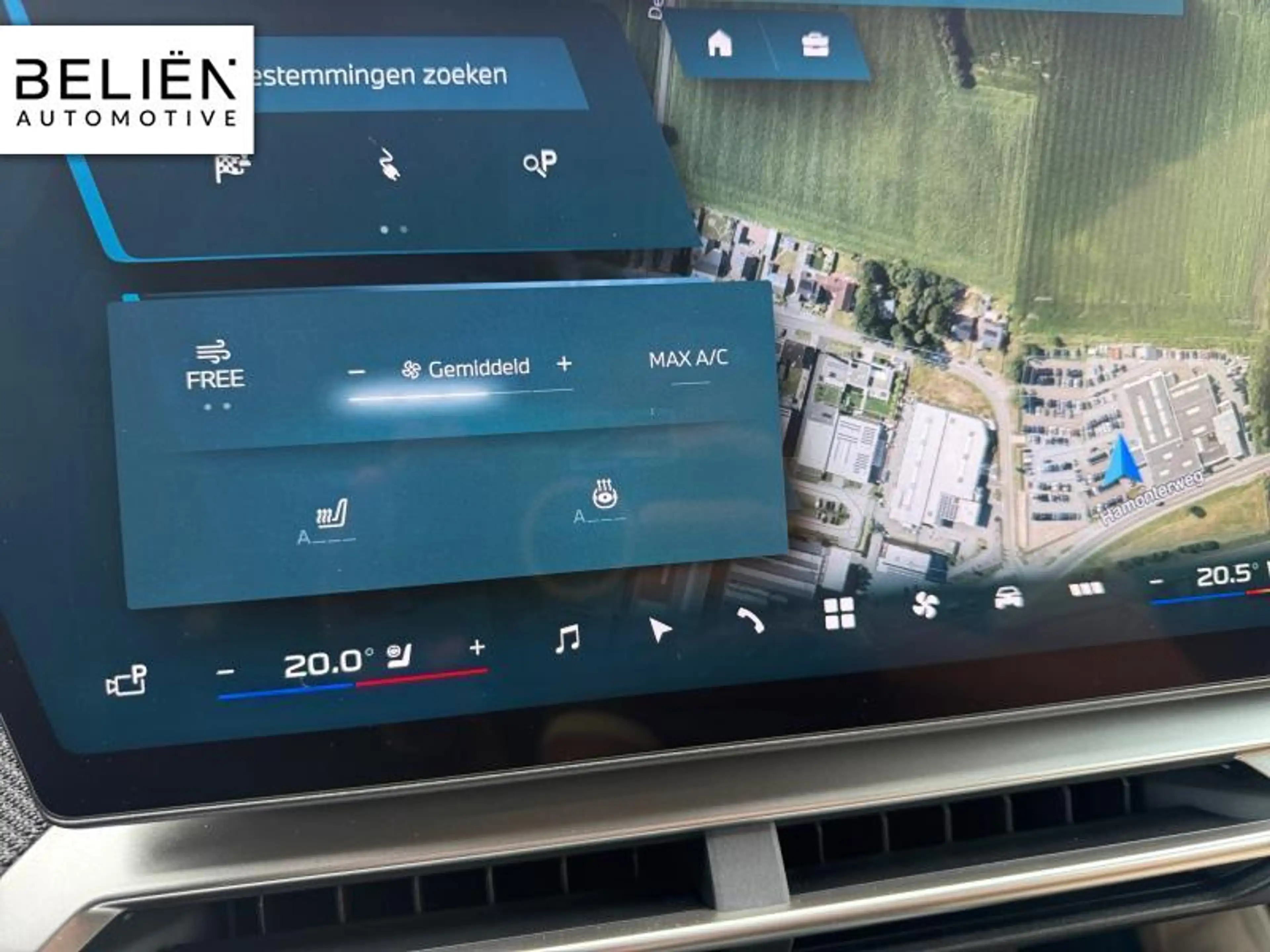 BMW iX3 xDrive50 — photo 15