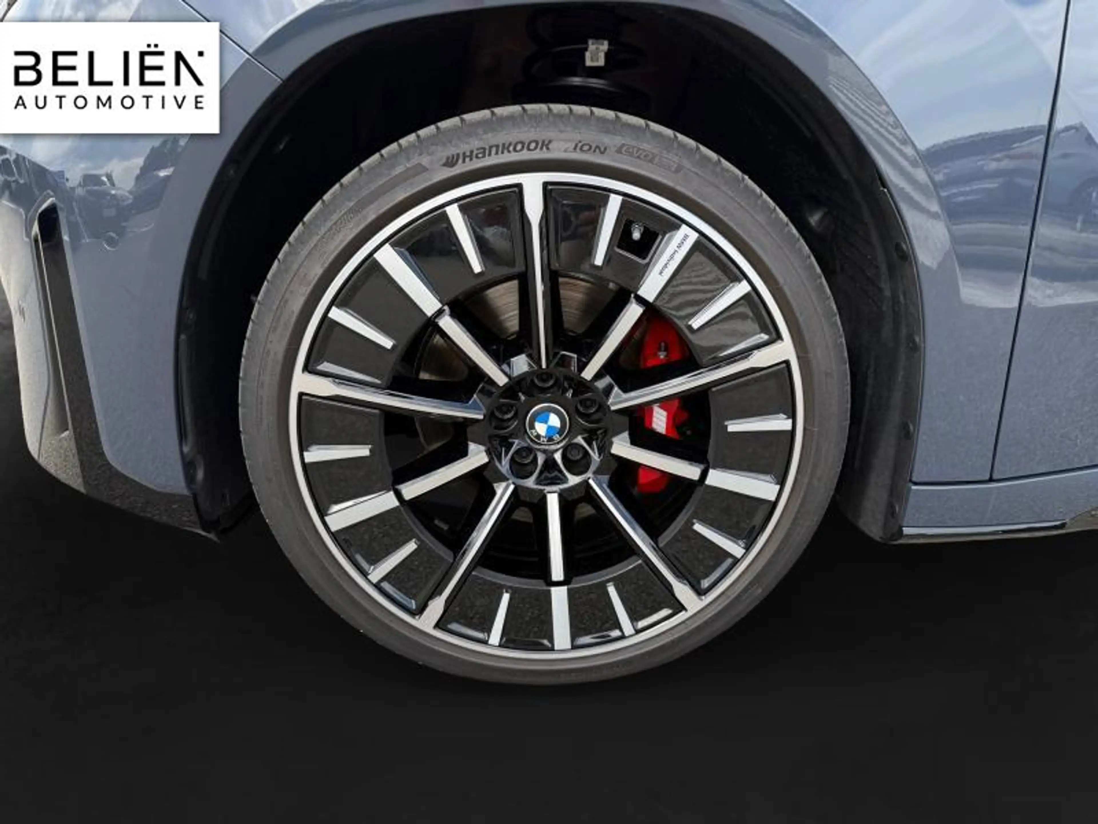 BMW iX3 xDrive50 — photo 8
