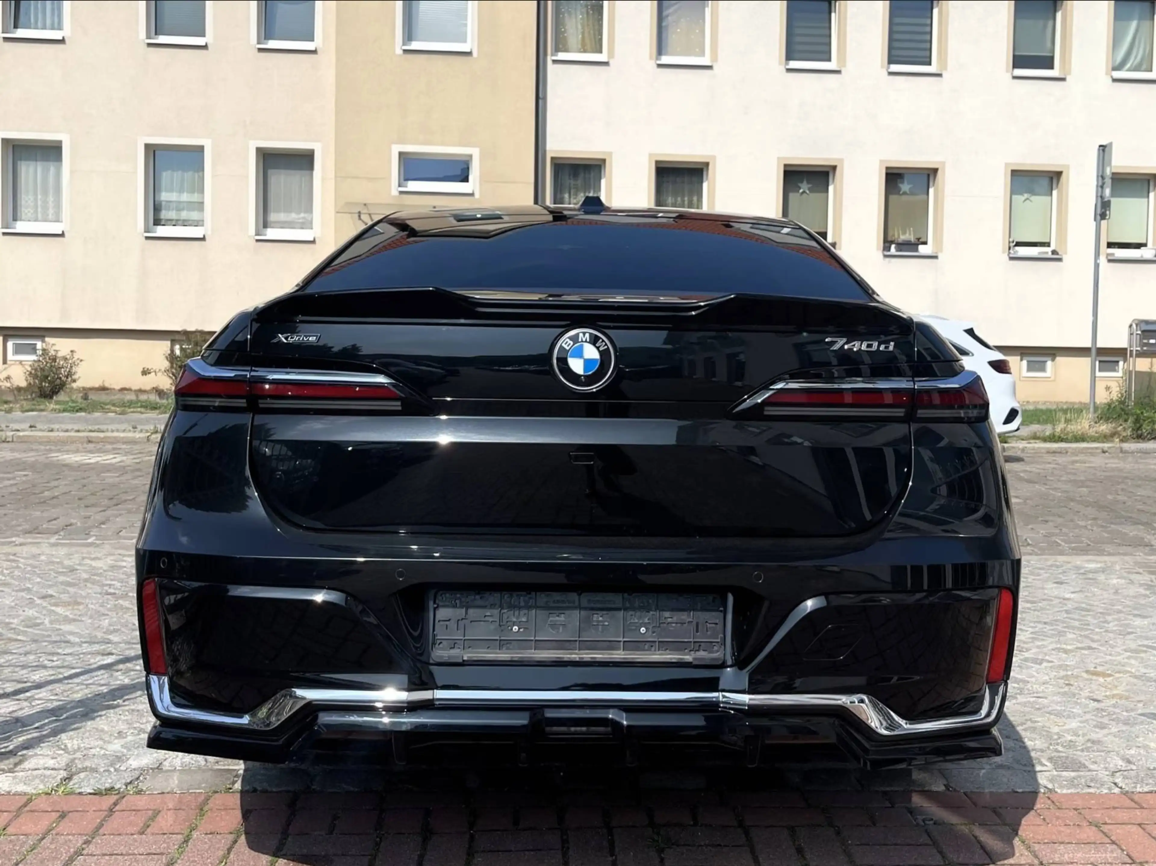BMW 740 740 d xDrive M SportPANOAutoPilot — photo 2