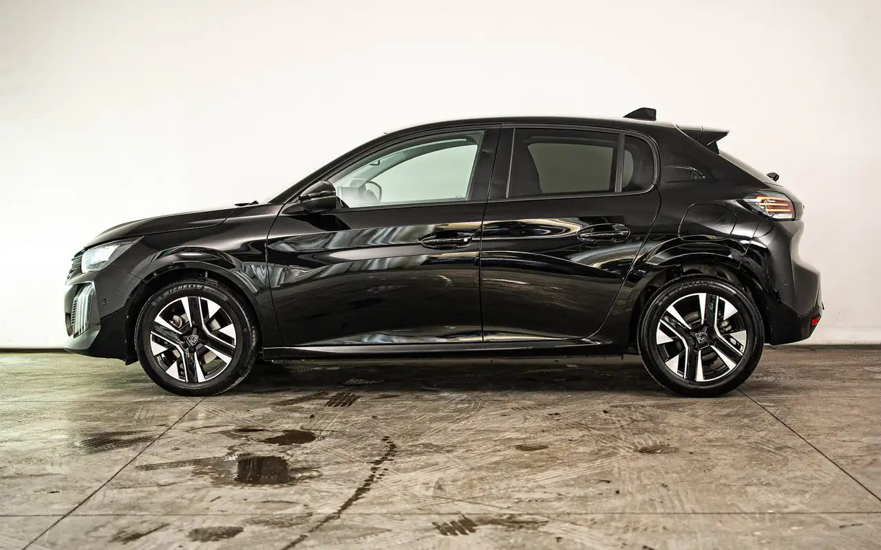 Peugeot 208 1.2 Turbo Allure 2