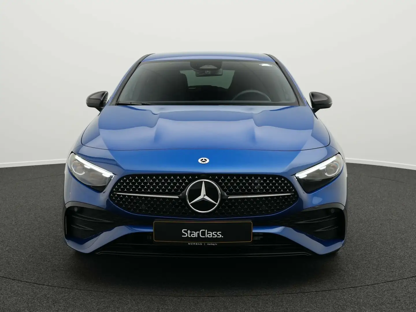 Mercedes-Benz A 200 A 200 d AMG-Line Multi+Kamera+Night+19"+Ambi Navi Blauw - 2