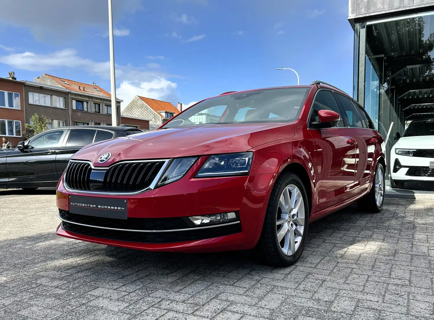 Skoda Octavia 2.0 TDI DSG - 150 PK Rot - 2