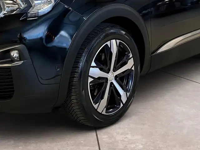 Peugeot 3008 view 15